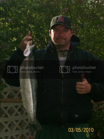 5-3-2010FishingpicsMy1stSteelhea-3.jpg