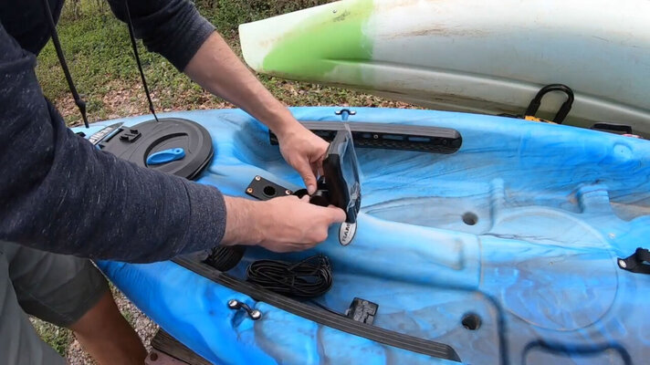 install-Fish-Finder-on-Kayak.jpg