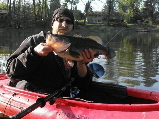 Bass 6lbs 10oz.jpg